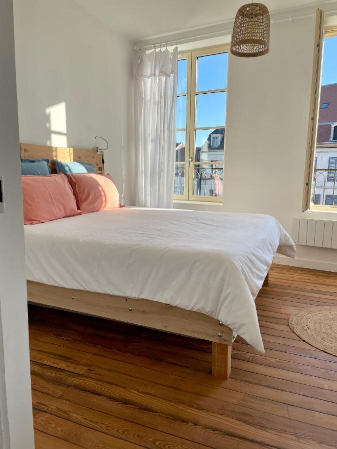 Appartement Au Coeur Du Centre Historique Αβαλόν Εξωτερικό φωτογραφία